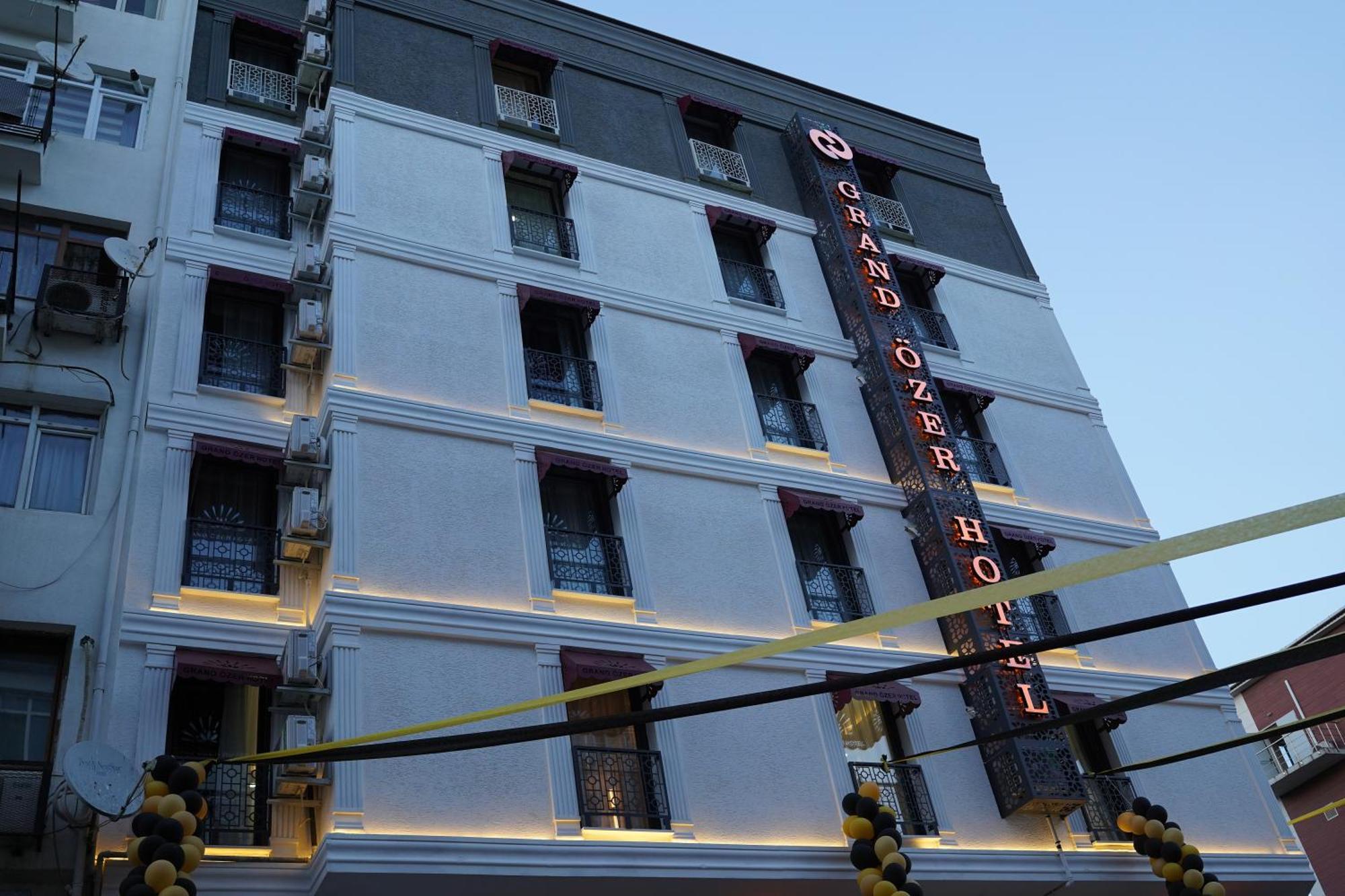 Grand Oezer Hotel Provincia di Provincia di Istanbul Esterno foto
